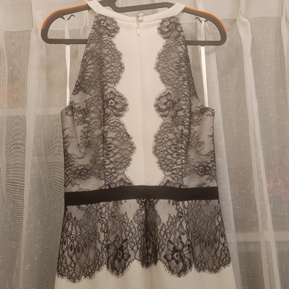 BCBG MaxAzaria Gerogianna Lace Maxi Dress Black & White Size 6 - Picture 11 of 12